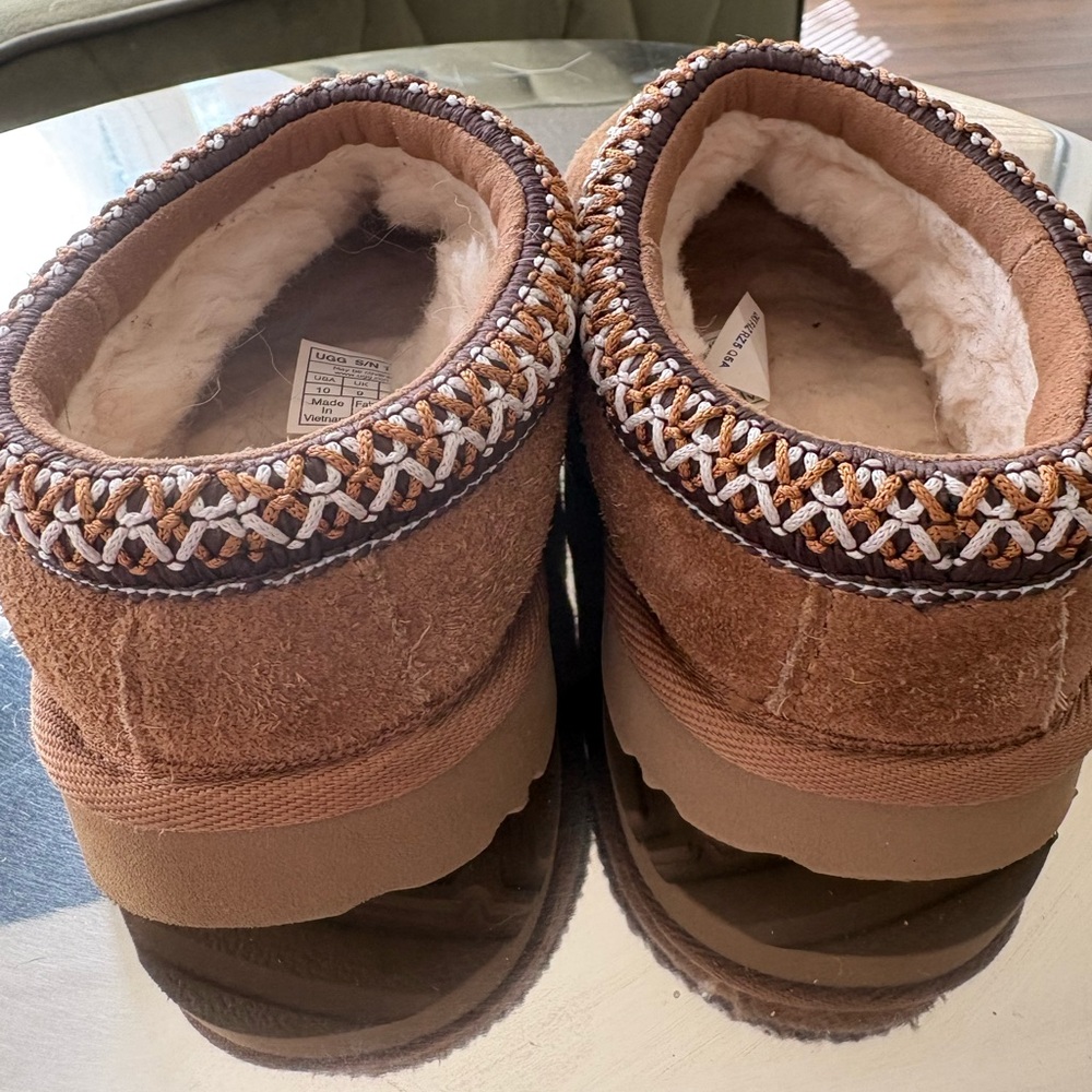 UGG Tasman Kids Slipper in Chestnut Size 10 toddler - Picture 5 of 8